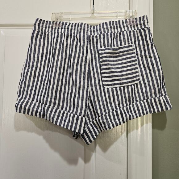 Universal Thread‎ Women's Medium Linen Blend Blue and White Striped Shorts - Picture 6 of 6